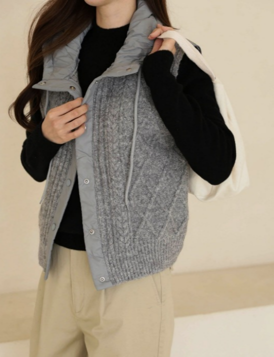 꽈 울후드 니트 패딩조끼