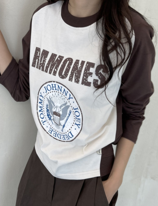 몬즈배색맨투맨