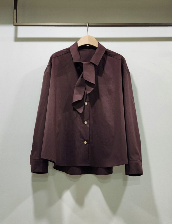 스카프블라우스