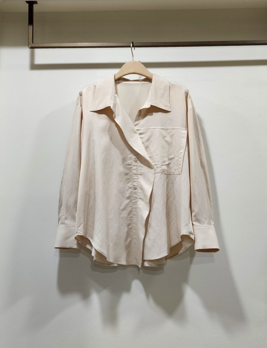 언발카라블라우스